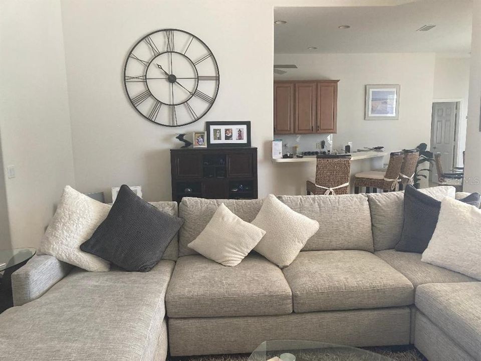 For Rent: $4,195 (4 beds, 3 baths, 3014 Square Feet)