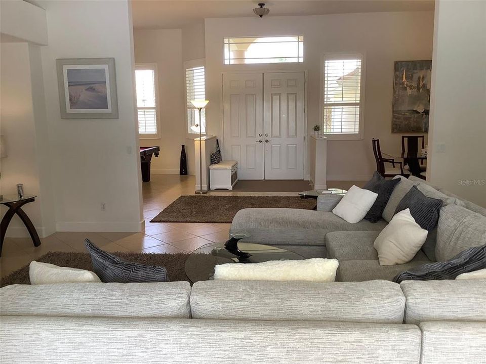 For Rent: $4,195 (4 beds, 3 baths, 3014 Square Feet)