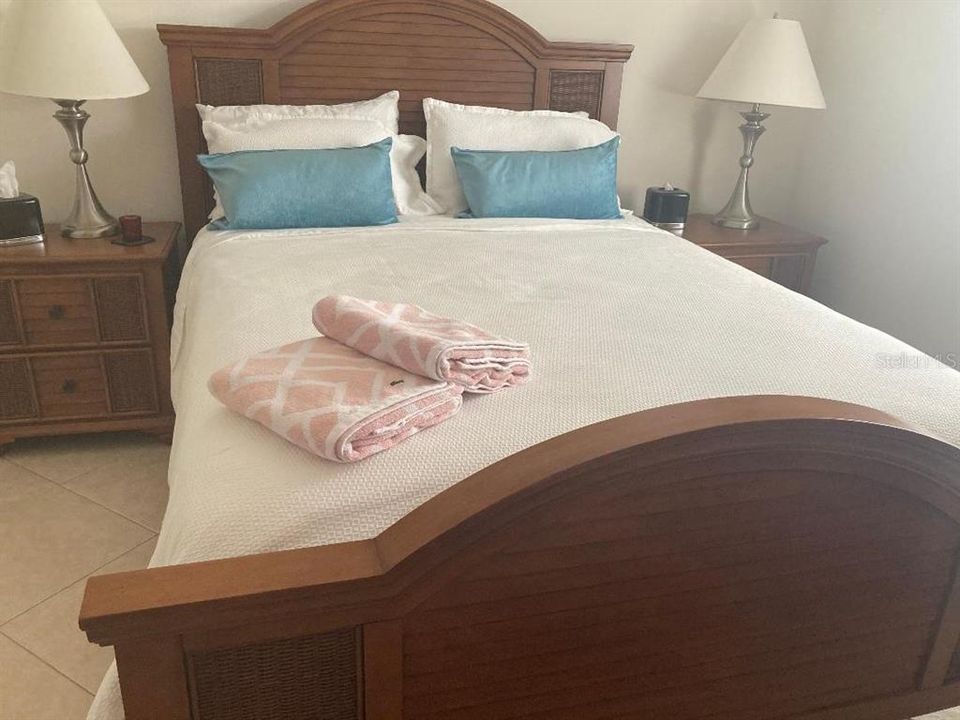 For Rent: $4,195 (4 beds, 3 baths, 3014 Square Feet)