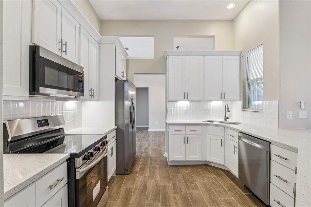 En Venta: $580,000 (4 camas, 2 baños, 2227 Pies cuadrados)