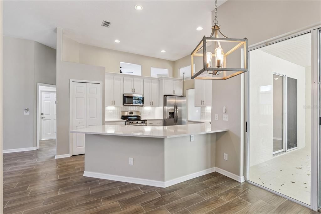 En Venta: $580,000 (4 camas, 2 baños, 2227 Pies cuadrados)