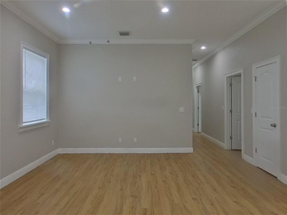 For Rent: $2,419 (3 beds, 2 baths, 1530 Square Feet)