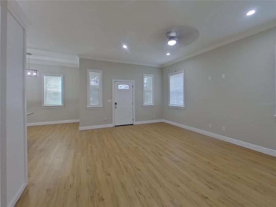 For Rent: $2,419 (3 beds, 2 baths, 1530 Square Feet)