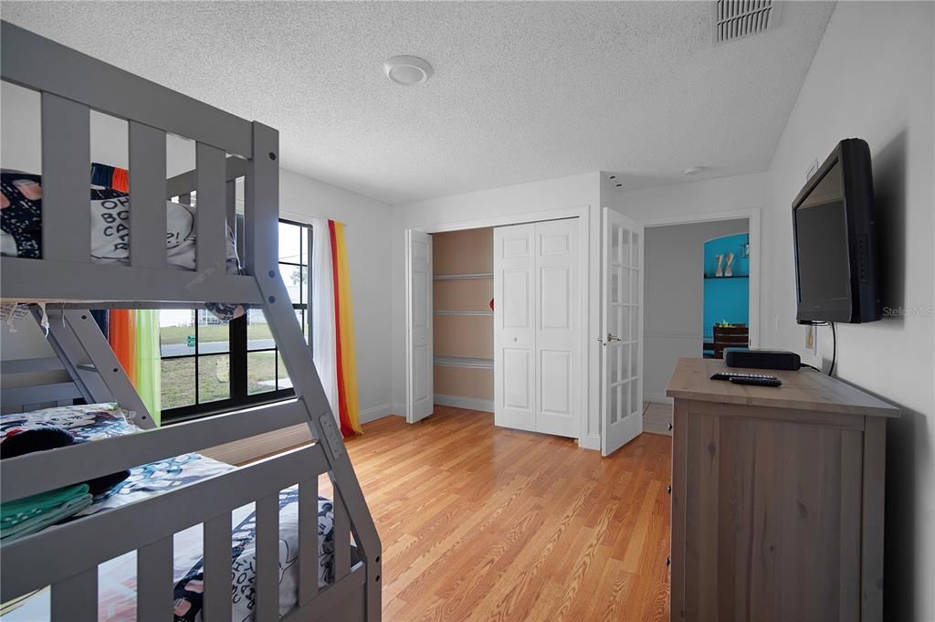 For Sale: $434,990 (5 beds, 2 baths, 1999 Square Feet)