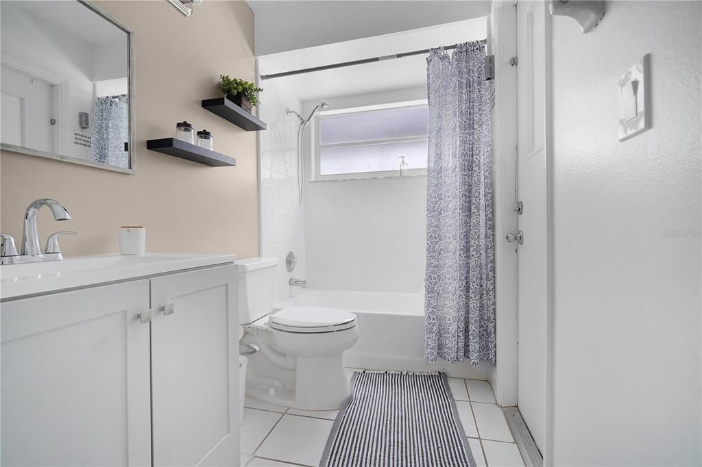 For Sale: $434,990 (5 beds, 2 baths, 1999 Square Feet)