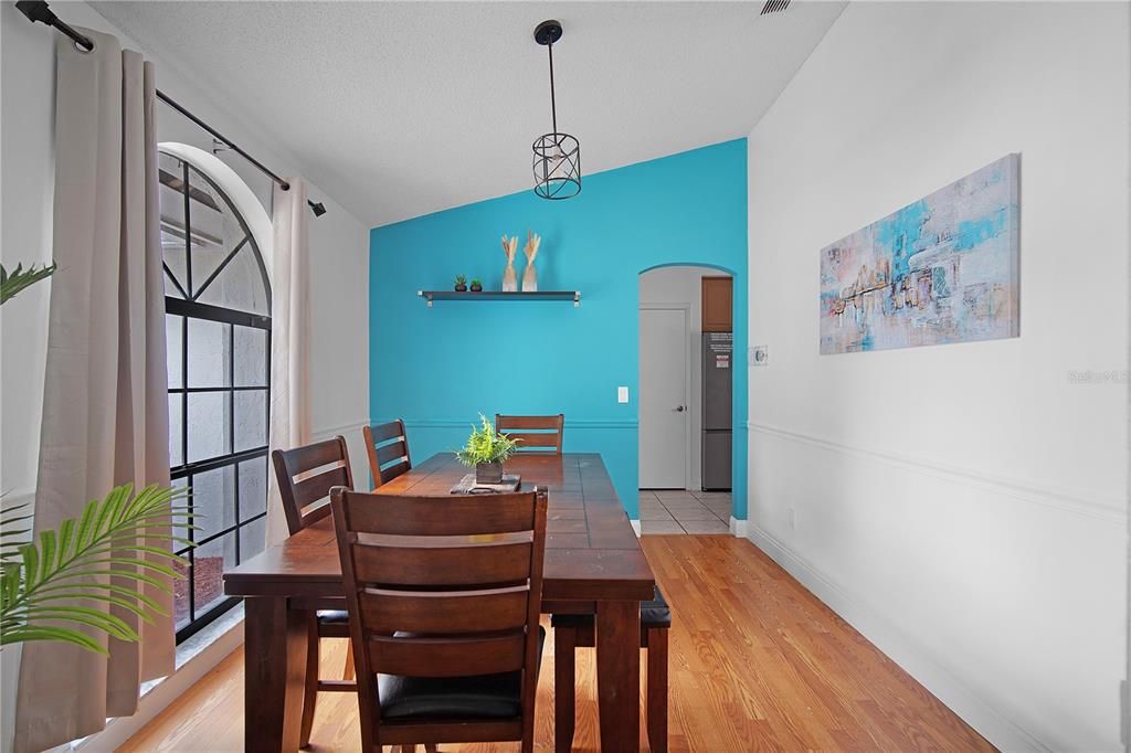 For Sale: $434,990 (5 beds, 2 baths, 1999 Square Feet)