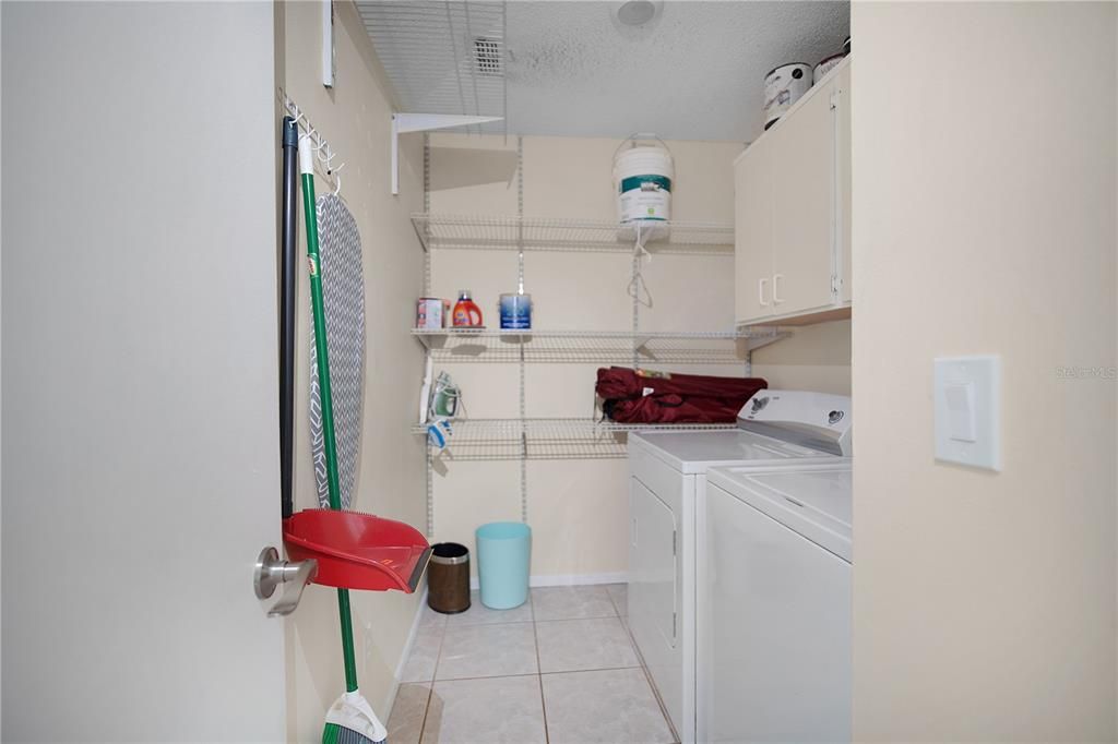 For Sale: $434,990 (5 beds, 2 baths, 1999 Square Feet)