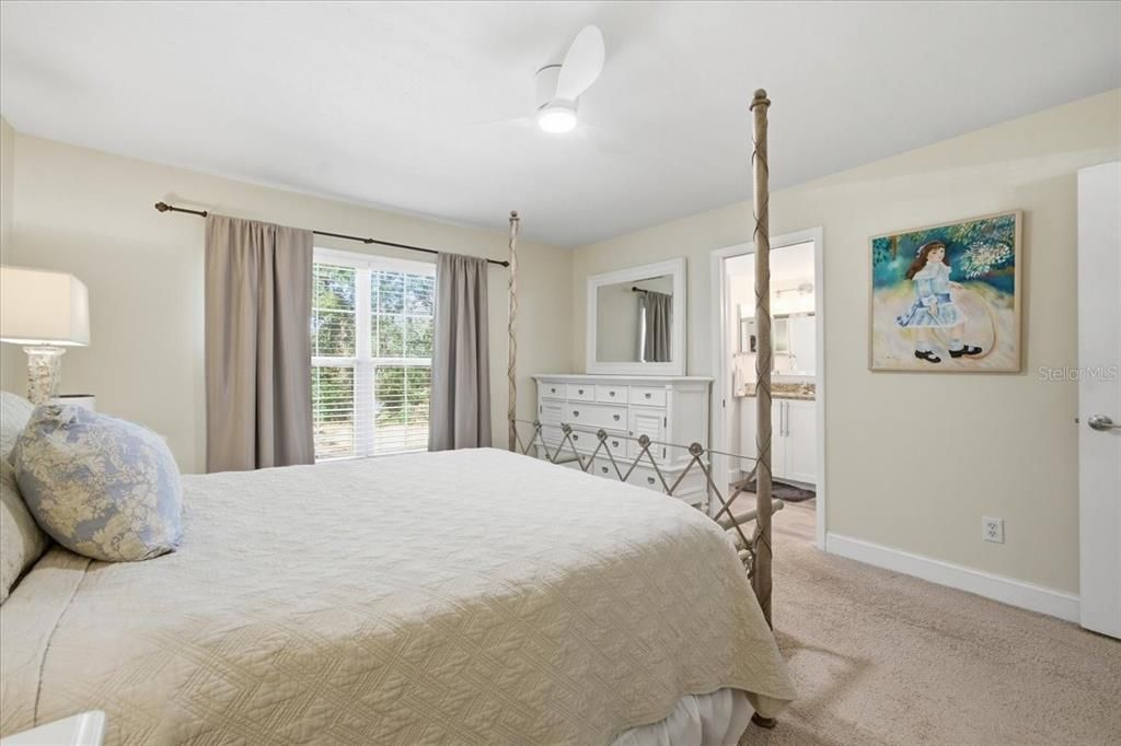 En Venta: $585,500 (4 camas, 2 baños, 2178 Pies cuadrados)