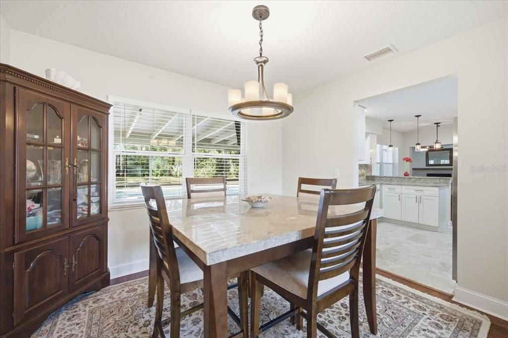 En Venta: $585,500 (4 camas, 2 baños, 2178 Pies cuadrados)