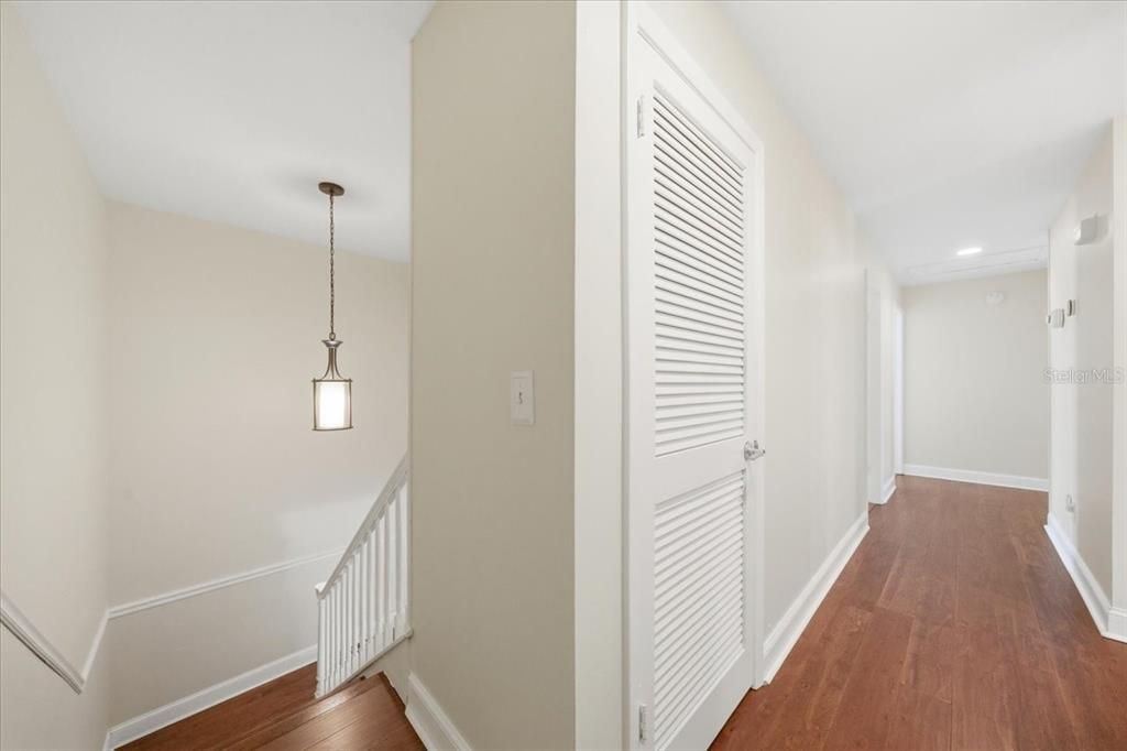 En Venta: $585,500 (4 camas, 2 baños, 2178 Pies cuadrados)