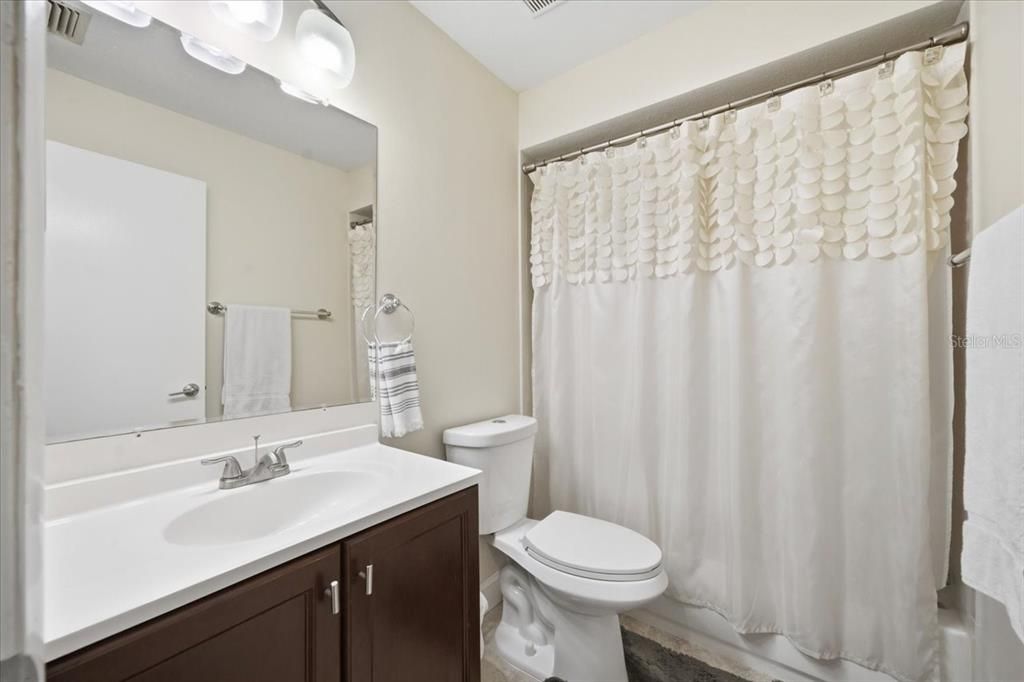 En Venta: $585,500 (4 camas, 2 baños, 2178 Pies cuadrados)