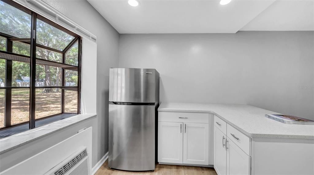 待售: $109,999 (0 贝兹, 1 浴室, 360 平方英尺)