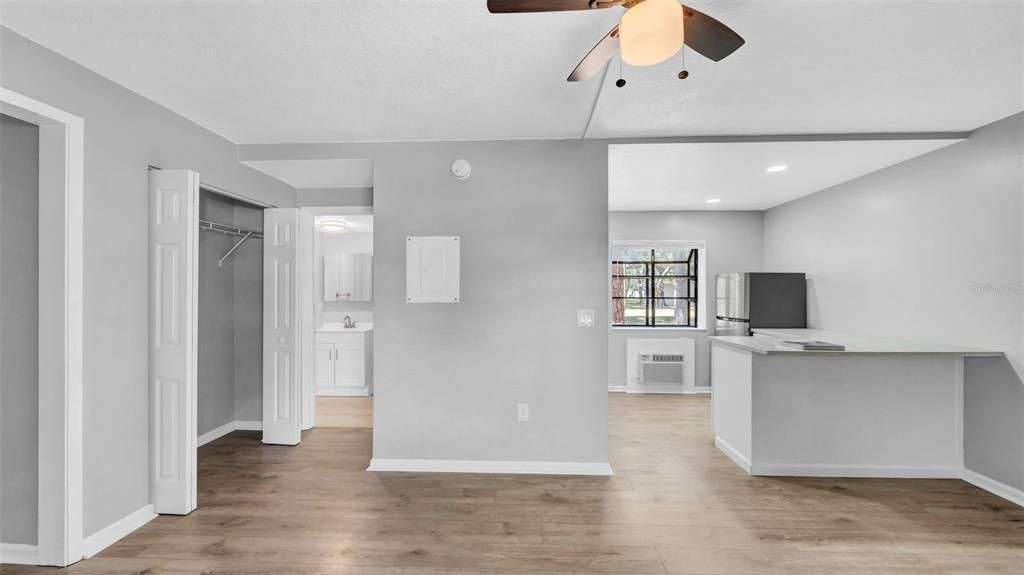 待售: $109,999 (0 贝兹, 1 浴室, 360 平方英尺)