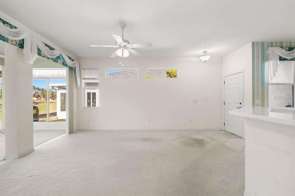 En Venta: $225,000 (3 camas, 2 baños, 1429 Pies cuadrados)