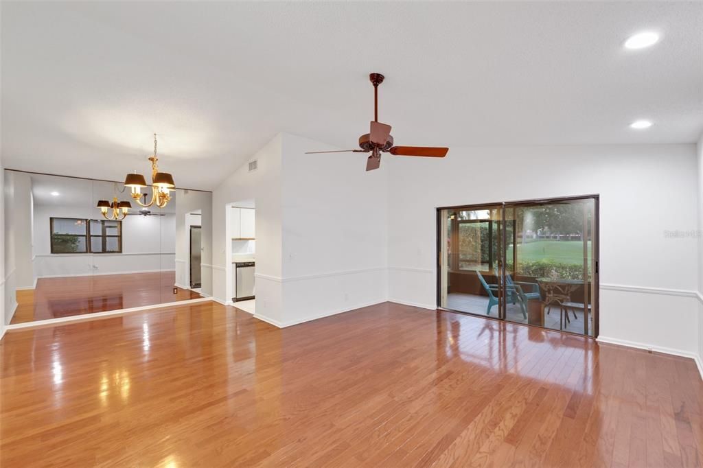 En Venta: $549,900 (3 camas, 2 baños, 1480 Pies cuadrados)