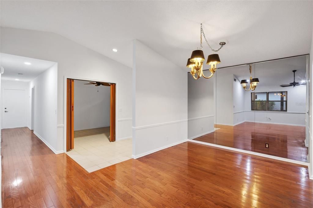 En Venta: $549,900 (3 camas, 2 baños, 1480 Pies cuadrados)