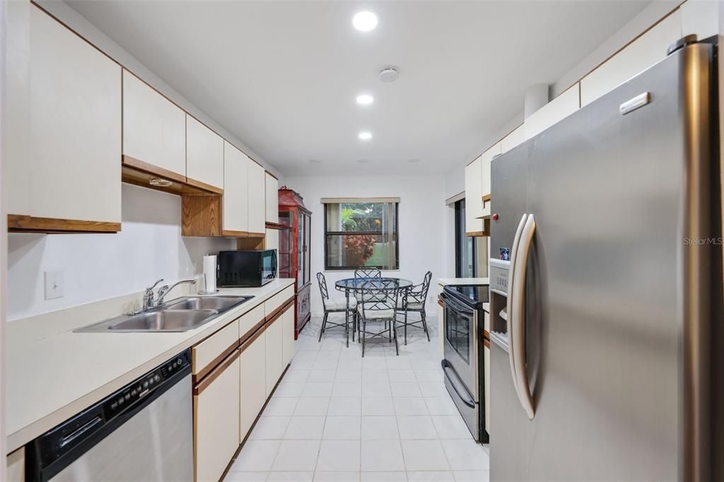 En Venta: $549,900 (3 camas, 2 baños, 1480 Pies cuadrados)