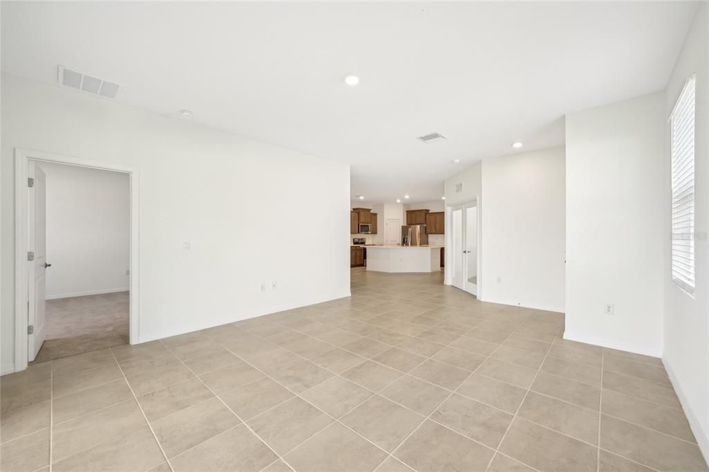 В аренду: $2,500 (3 спален, 2 ванн, 1564 Квадратных фут)