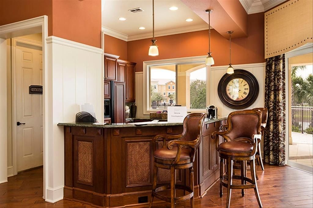 En Venta: $489,000 (3 camas, 2 baños, 1976 Pies cuadrados)