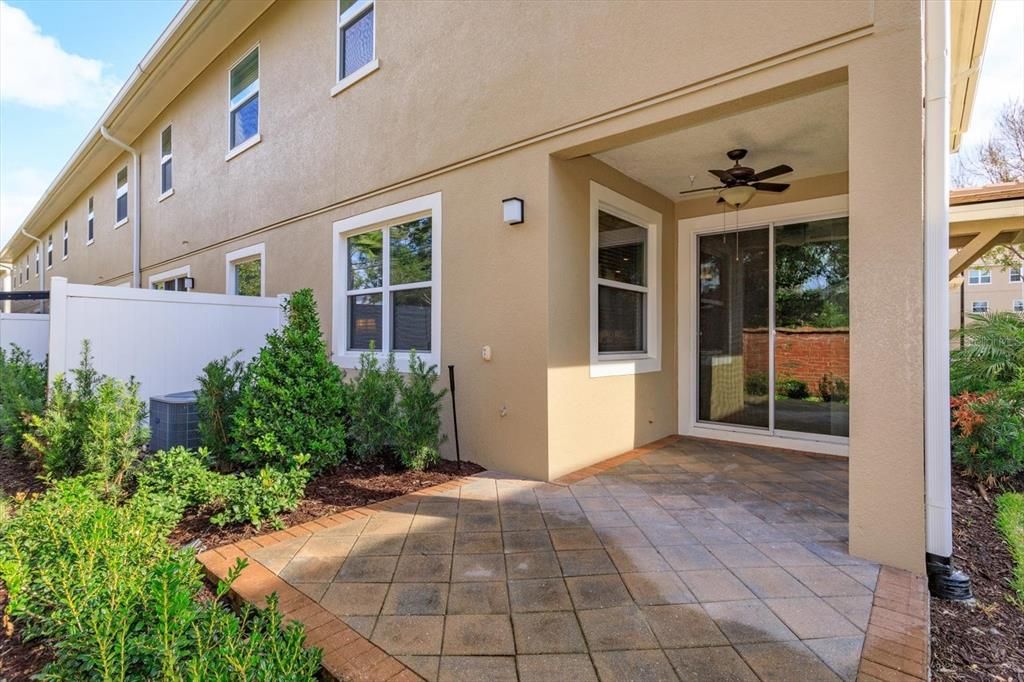 En Venta: $489,000 (3 camas, 2 baños, 1976 Pies cuadrados)