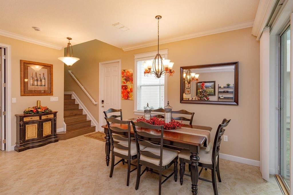 En Venta: $489,000 (3 camas, 2 baños, 1976 Pies cuadrados)