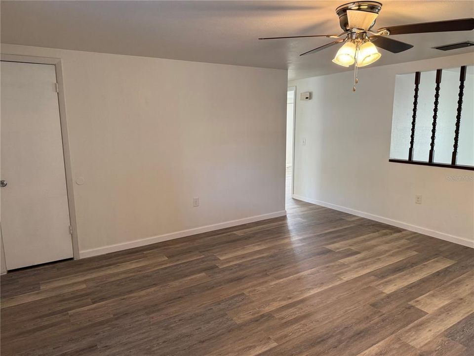 В аренду: $1,800 (2 спален, 1 ванн, 924 Квадратных фут)