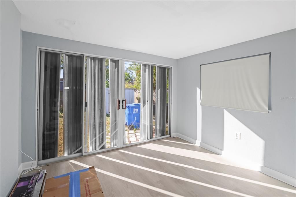 В аренду: $2,000 (2 спален, 1 ванн, 894 Квадратных фут)