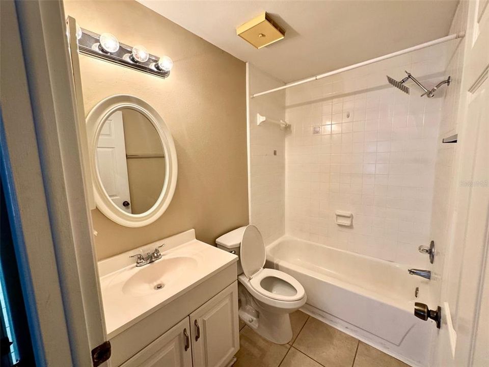 出租: $1,500 (2 贝兹, 2 浴室, 912 平方英尺)