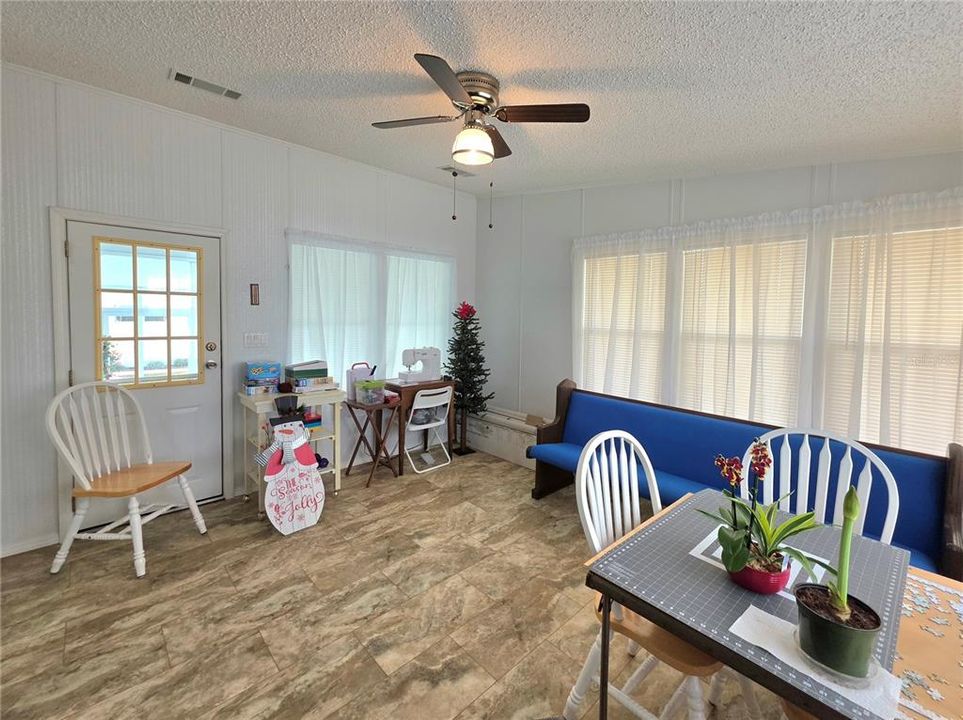 For Sale: $227,000 (2 beds, 2 baths, 1268 Square Feet)