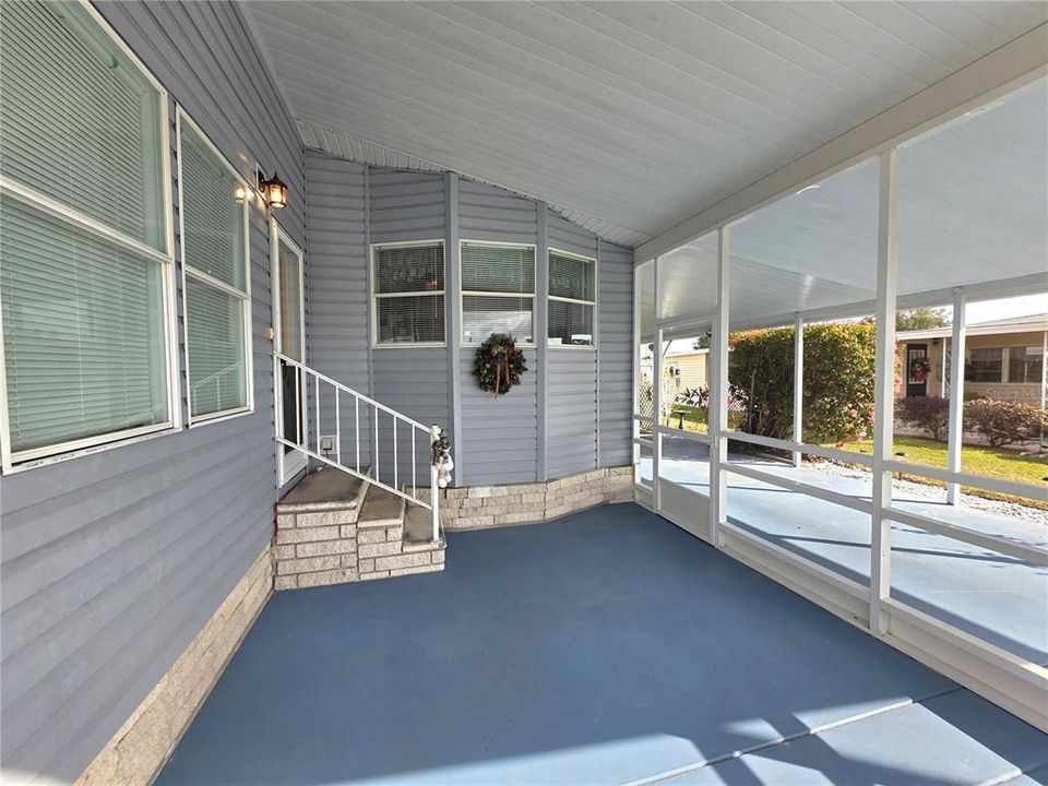 For Sale: $227,000 (2 beds, 2 baths, 1268 Square Feet)