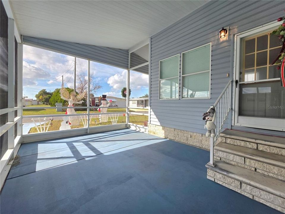 For Sale: $227,000 (2 beds, 2 baths, 1268 Square Feet)