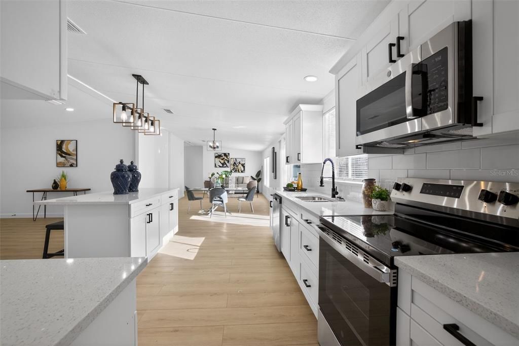 En Venta: $319,990 (4 camas, 2 baños, 2052 Pies cuadrados)