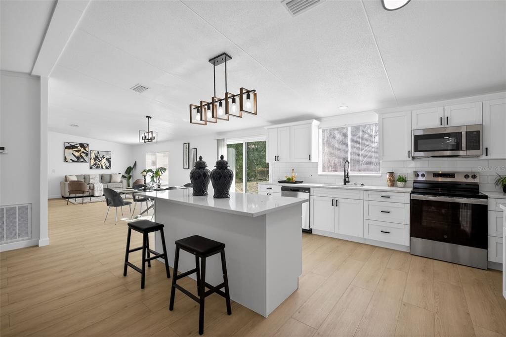 En Venta: $319,990 (4 camas, 2 baños, 2052 Pies cuadrados)