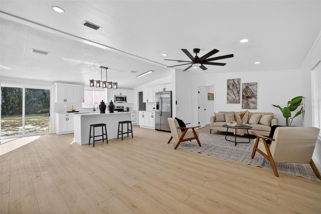 En Venta: $319,990 (4 camas, 2 baños, 2052 Pies cuadrados)