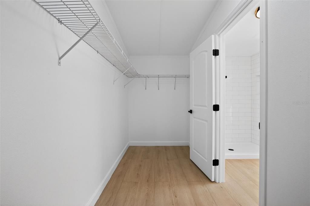 En Venta: $319,990 (4 camas, 2 baños, 2052 Pies cuadrados)