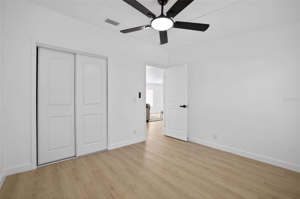 En Venta: $319,990 (4 camas, 2 baños, 2052 Pies cuadrados)