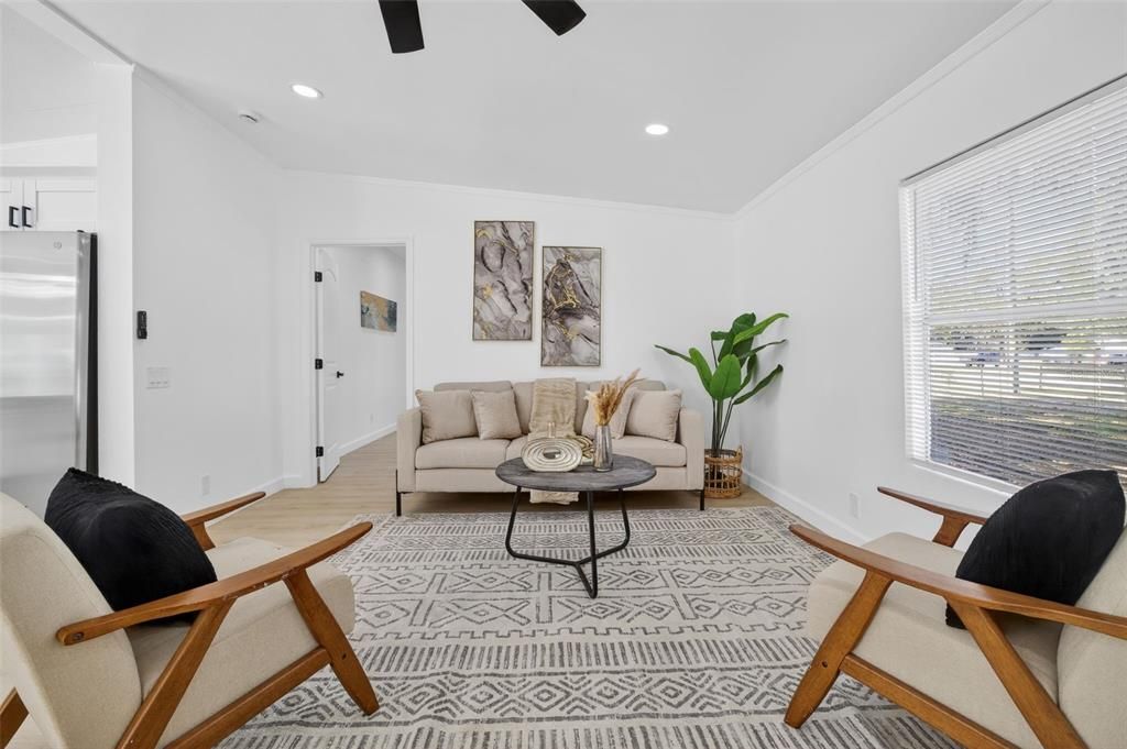 En Venta: $319,990 (4 camas, 2 baños, 2052 Pies cuadrados)