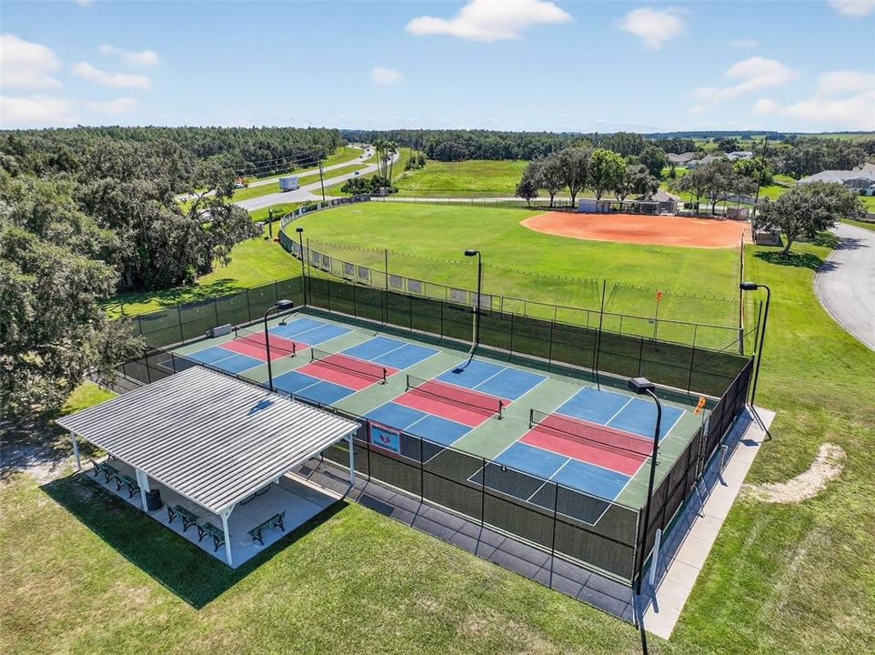 出租: $2,600 (3 贝兹, 2 浴室, 2869 平方英尺)