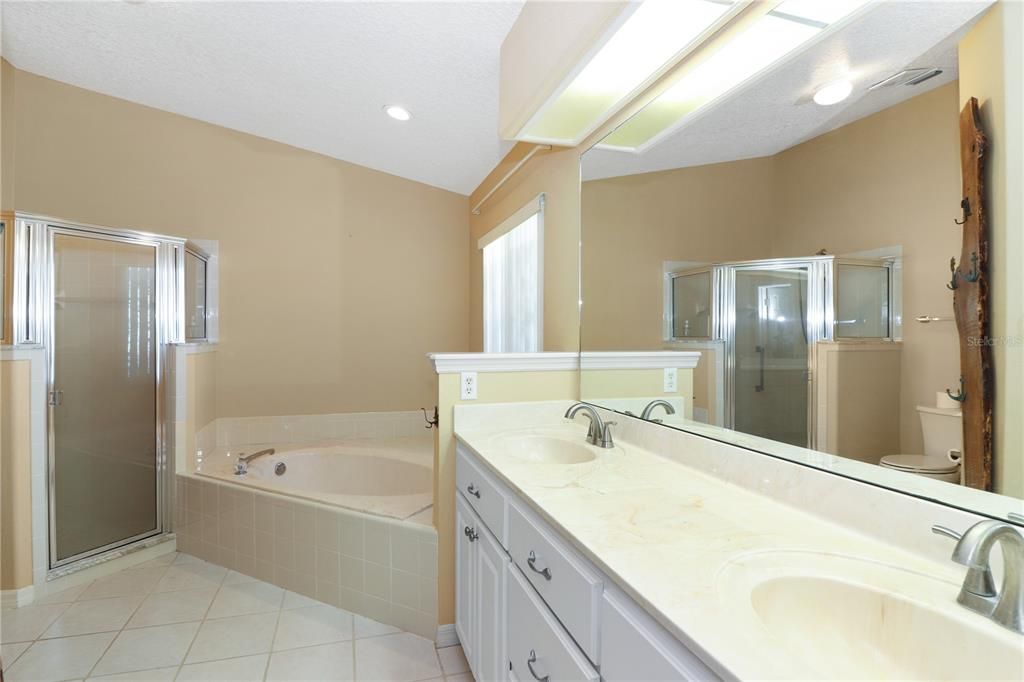 出租: $2,600 (3 贝兹, 2 浴室, 2869 平方英尺)