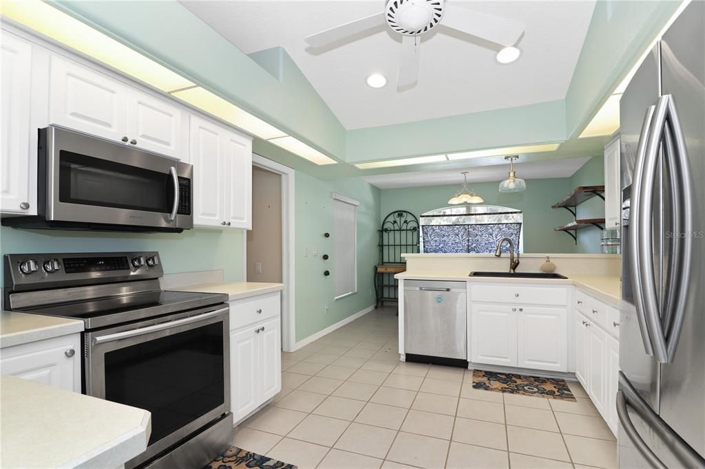 出租: $2,600 (3 贝兹, 2 浴室, 2869 平方英尺)