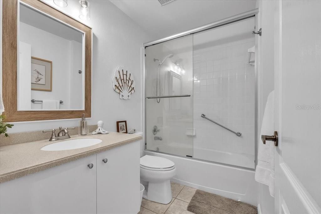 For Sale: $345,000 (2 beds, 2 baths, 1333 Square Feet)