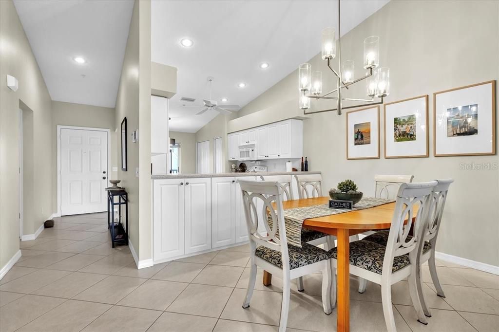 For Sale: $345,000 (2 beds, 2 baths, 1333 Square Feet)