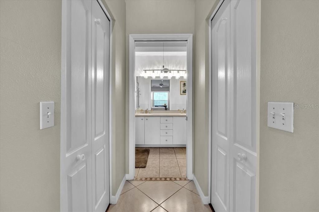 For Sale: $345,000 (2 beds, 2 baths, 1333 Square Feet)