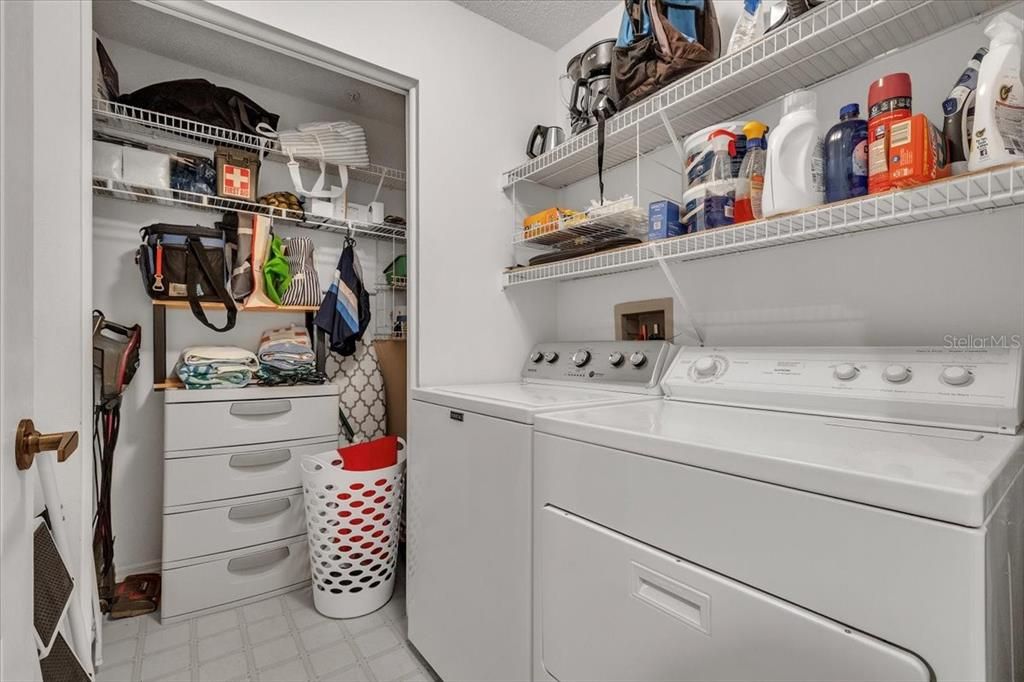 For Sale: $345,000 (2 beds, 2 baths, 1333 Square Feet)