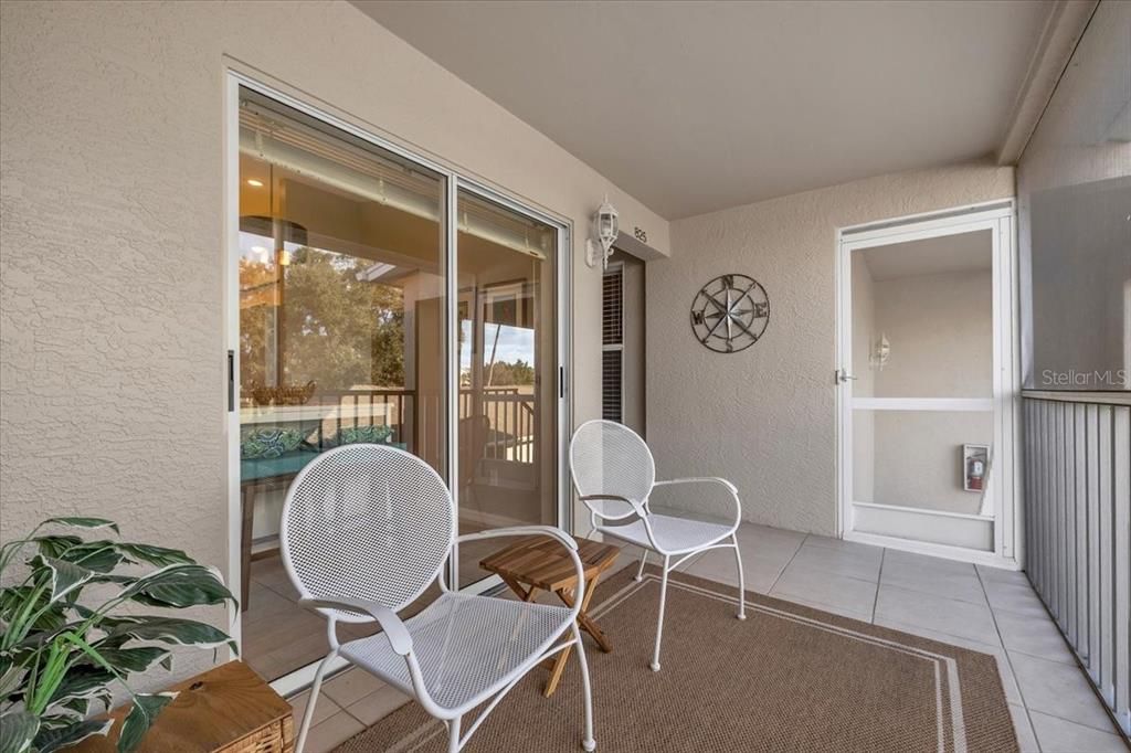 For Sale: $345,000 (2 beds, 2 baths, 1333 Square Feet)