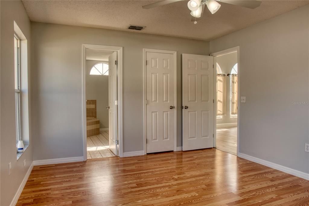 В аренду: $2,390 (3 спален, 2 ванн, 1817 Квадратных фут)