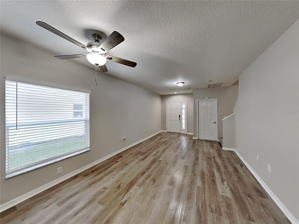 В аренду: $2,059 (4 спален, 2 ванн, 1784 Квадратных фут)