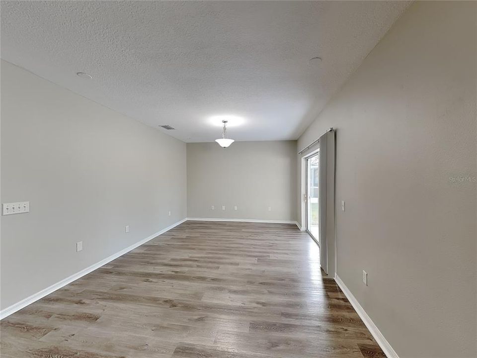 В аренду: $2,059 (4 спален, 2 ванн, 1784 Квадратных фут)