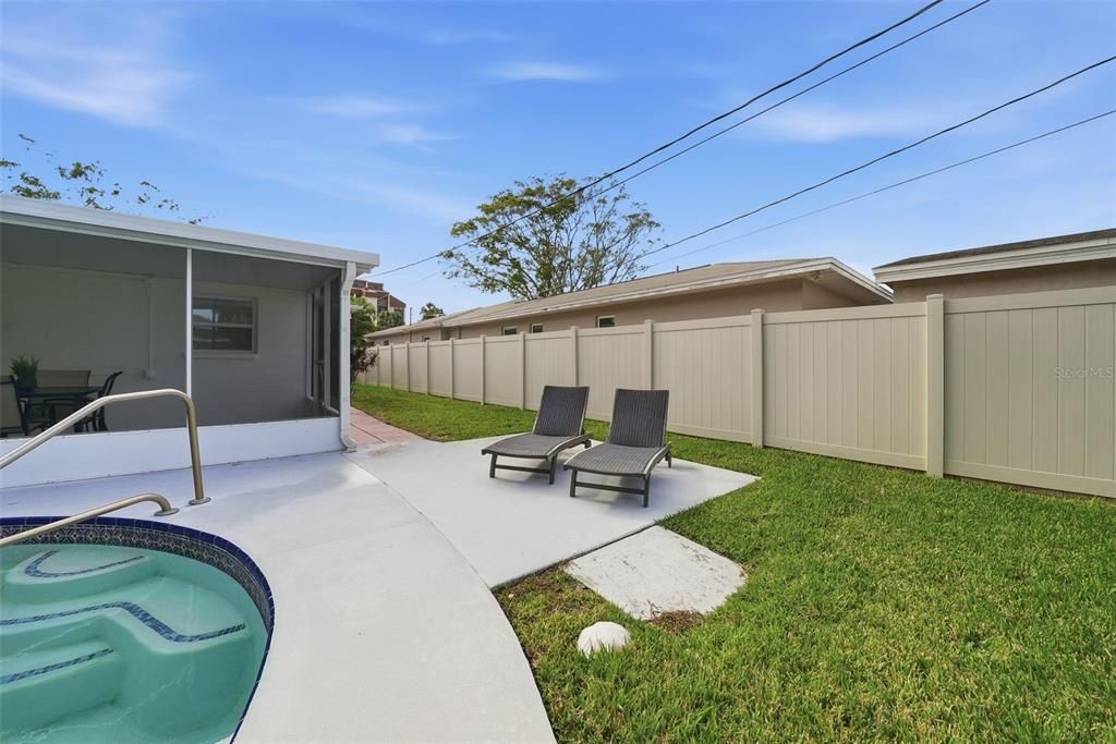 For Sale: $699,999 (4 beds, 2 baths, 1864 Square Feet)