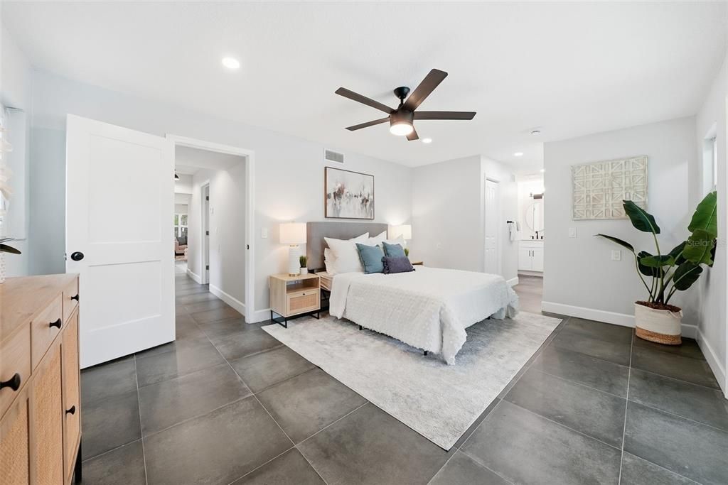 For Sale: $699,999 (4 beds, 2 baths, 1864 Square Feet)